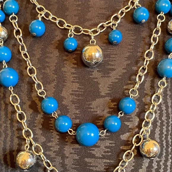 NEW Triple layered blue & silver necklace - Picture 3 of 3